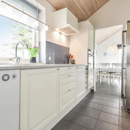 Hébergement de vacances Four-bedroom In Otterup